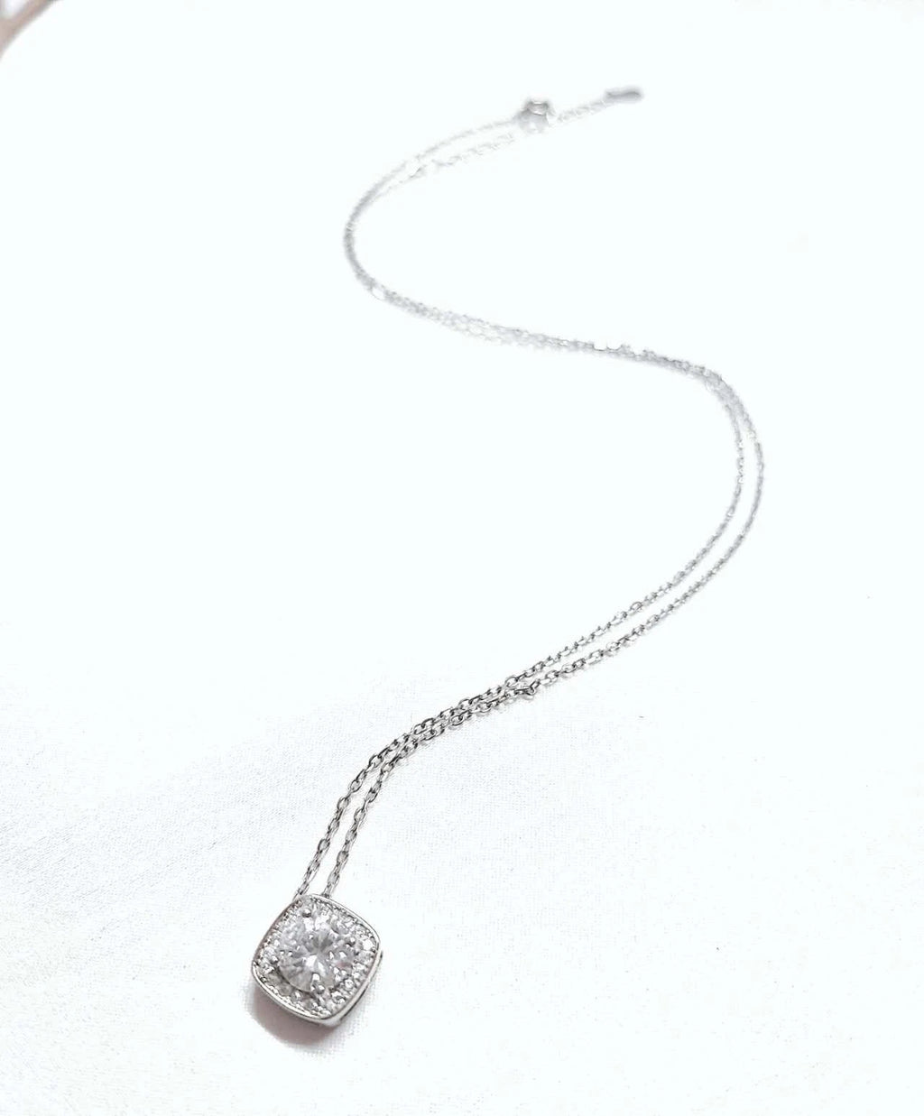 Hypoallergenic 925 Sterling Silver Necklace with Cushion Cut Zircon Pendant