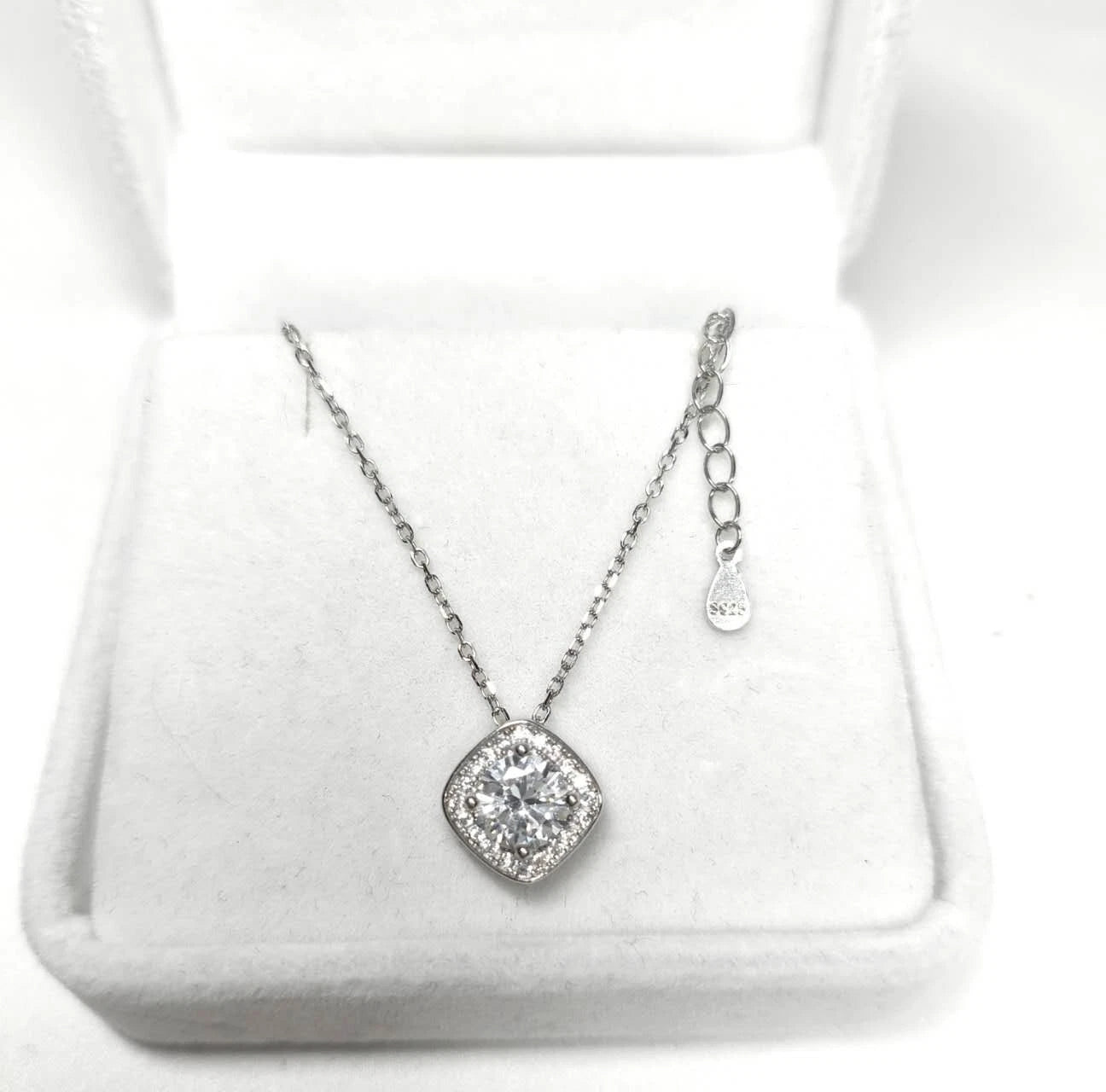 Hypoallergenic 925 Sterling Silver Necklace with Cushion Cut Zircon Pendant