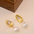 Orecchini placcato in oro 18K di perle e zircone forma goccia (ago d'argento)