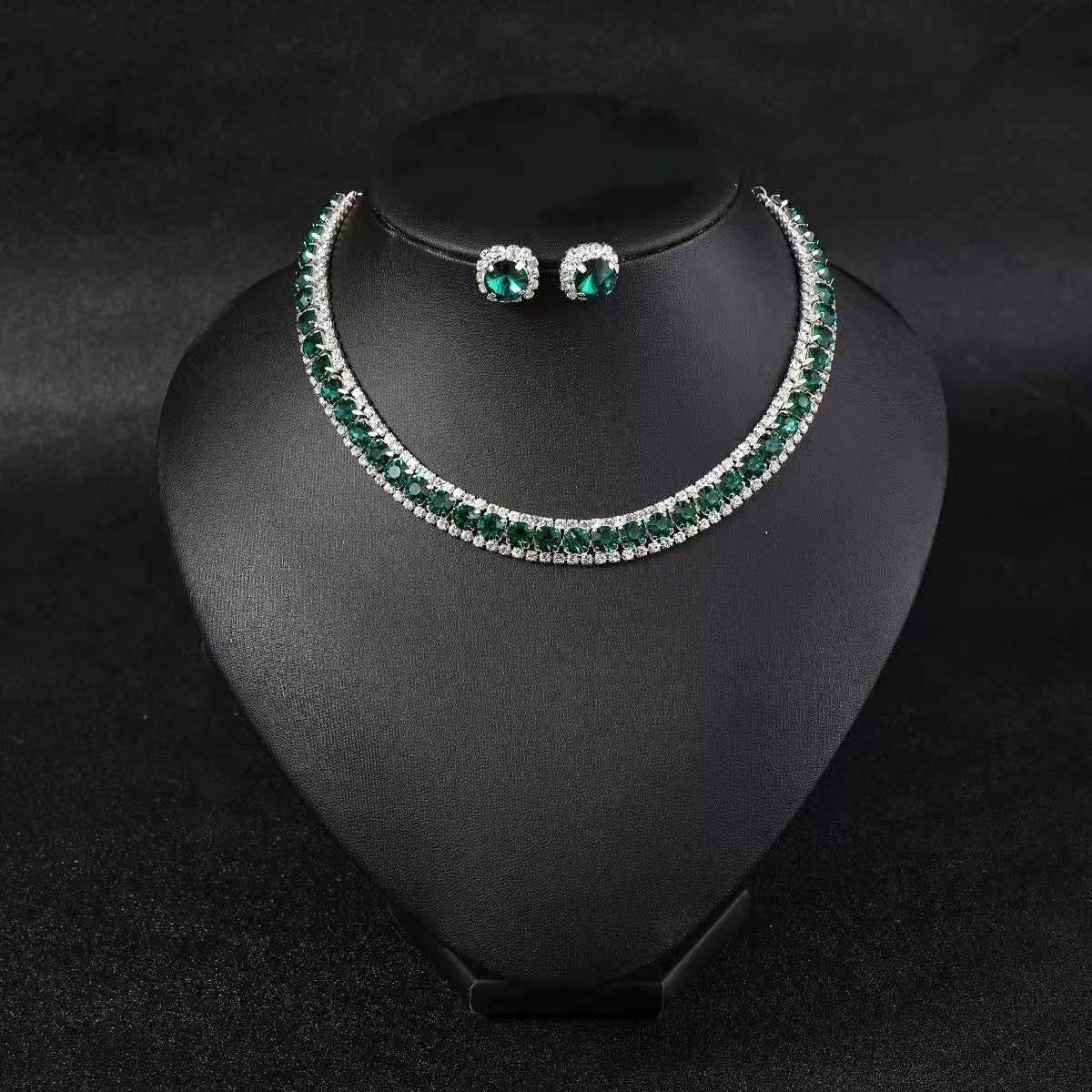Set Halskette und Ohrringe mit AAA-Zirkonia