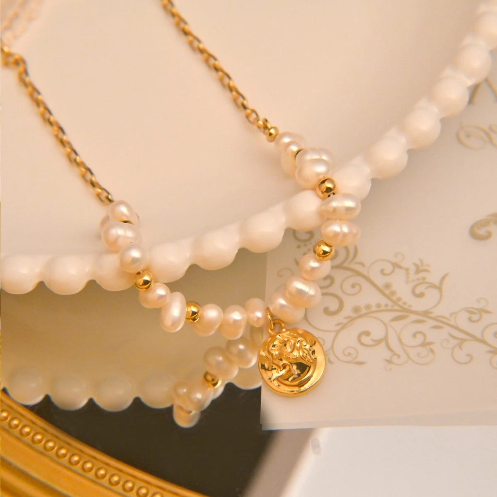 Set Gioielli Vintage Cameo e Perle Naturali, Collana e Orecchini perno argento