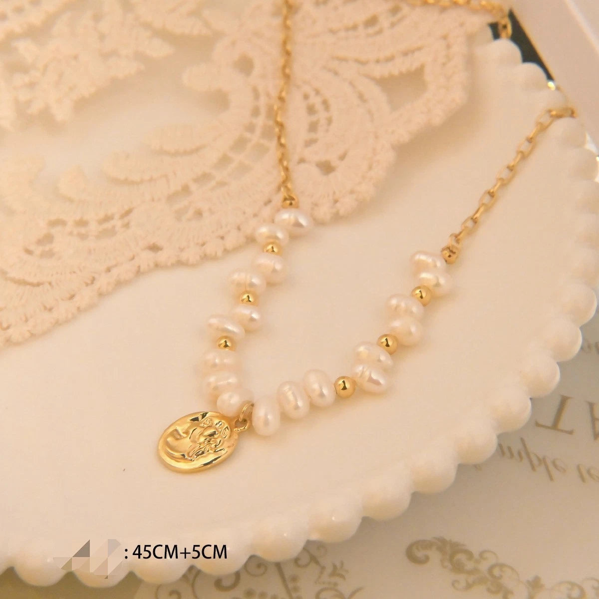 Set Gioielli Vintage Cameo e Perle Naturali, Collana e Orecchini perno argento