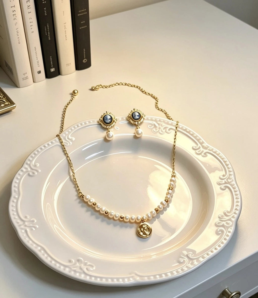 Set Gioielli Vintage Cameo e Perle Naturali, Collana e Orecchini perno argento