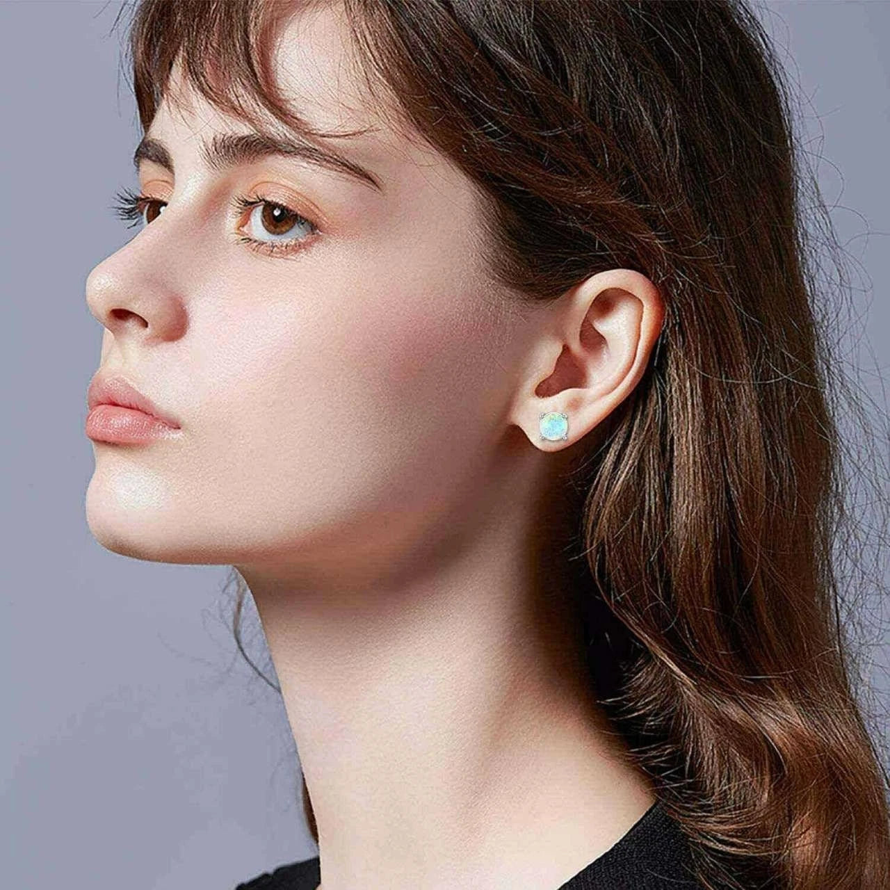 Ohrstecker mit rundem Opal, Weißgold plattiert, antiallergen