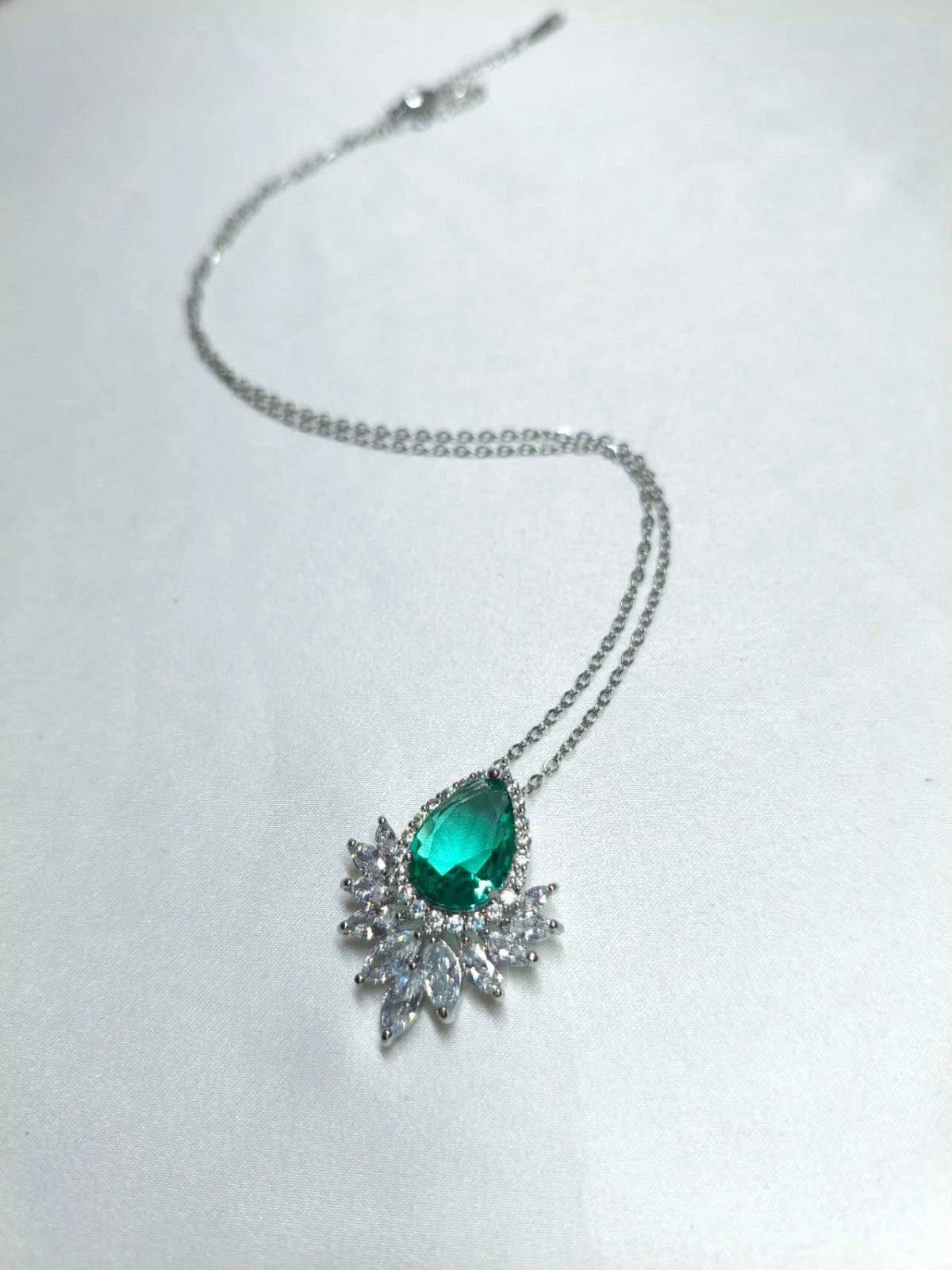 Collana in acciaio inox Ciondolo Smeraldo Verde Simulato Zircone