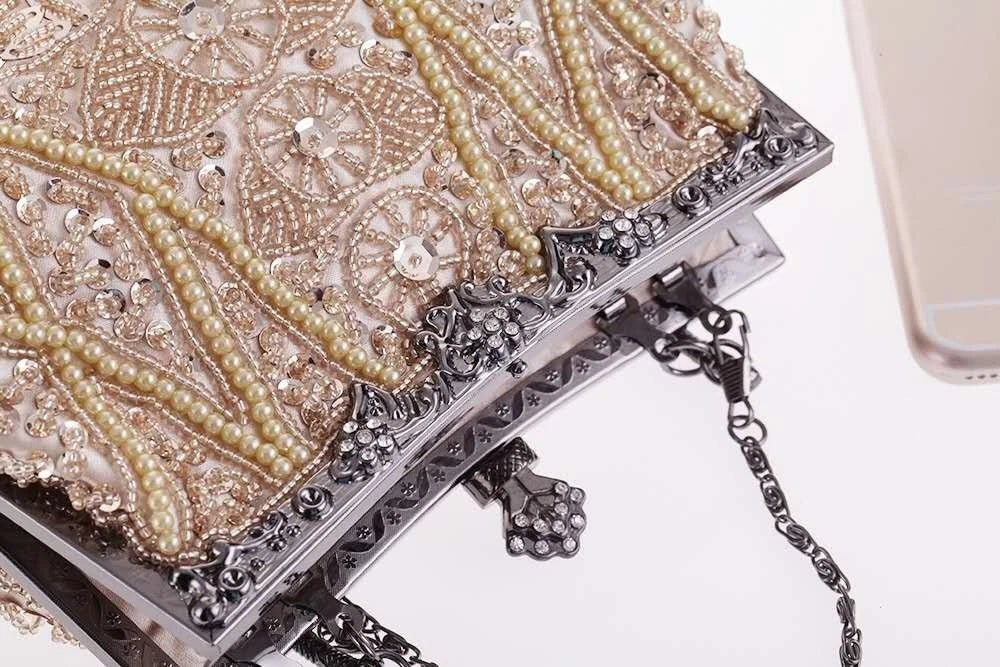 Pochette da sera artigianale con perline e cristalli "Fiori Dorati"