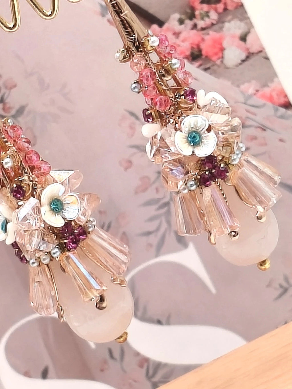 Natural rose quartz, crystal, and teardrop-shaped zircon earrings (silver needle)