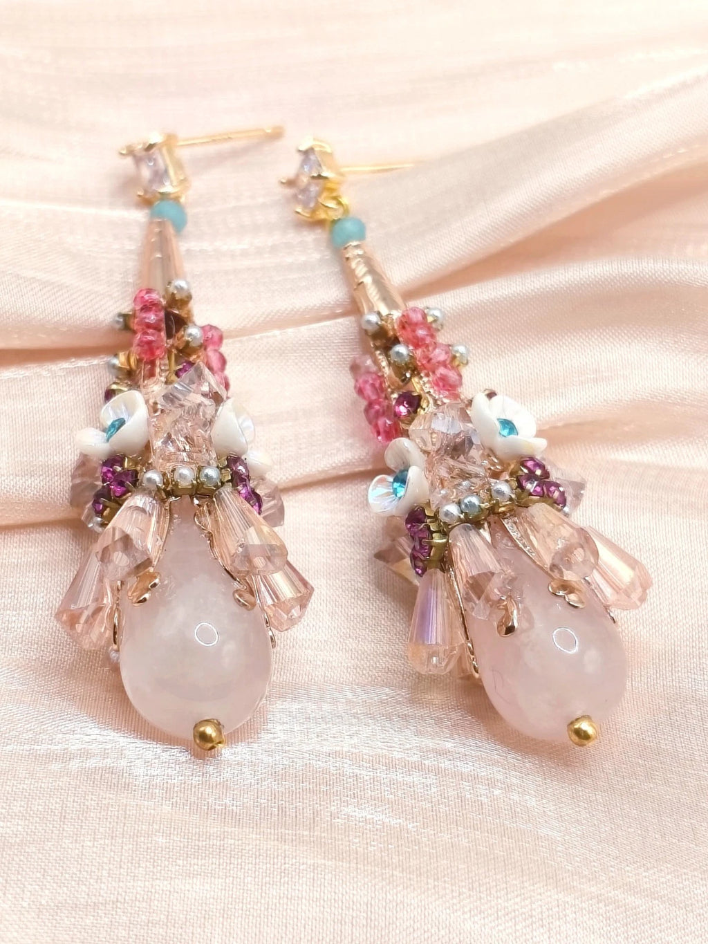 Natural rose quartz, crystal, and teardrop-shaped zircon earrings (silver needle)