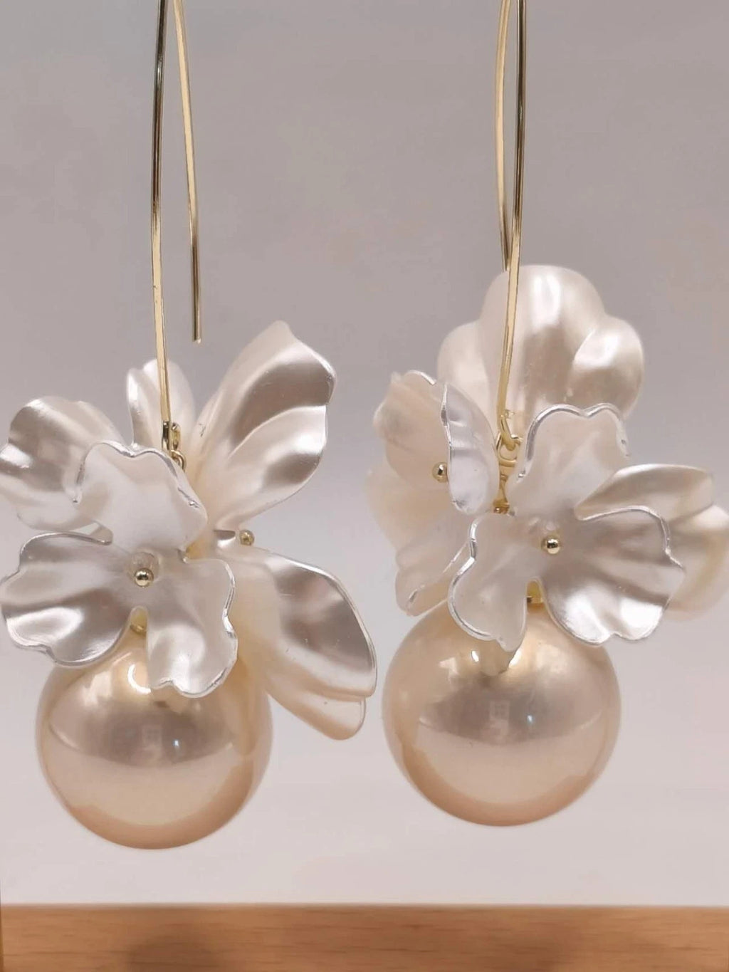 Orecchini Pendenti Fiori Perla Grande 8cm, Perla 2cm Gancio Oro Ipoallergenico
