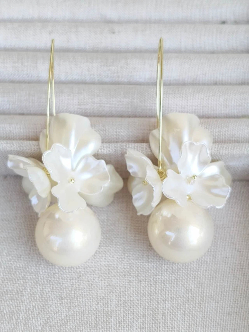 Orecchini Pendenti Fiori Perla Grande 8cm, Perla 2cm Gancio Oro Ipoallergenico
