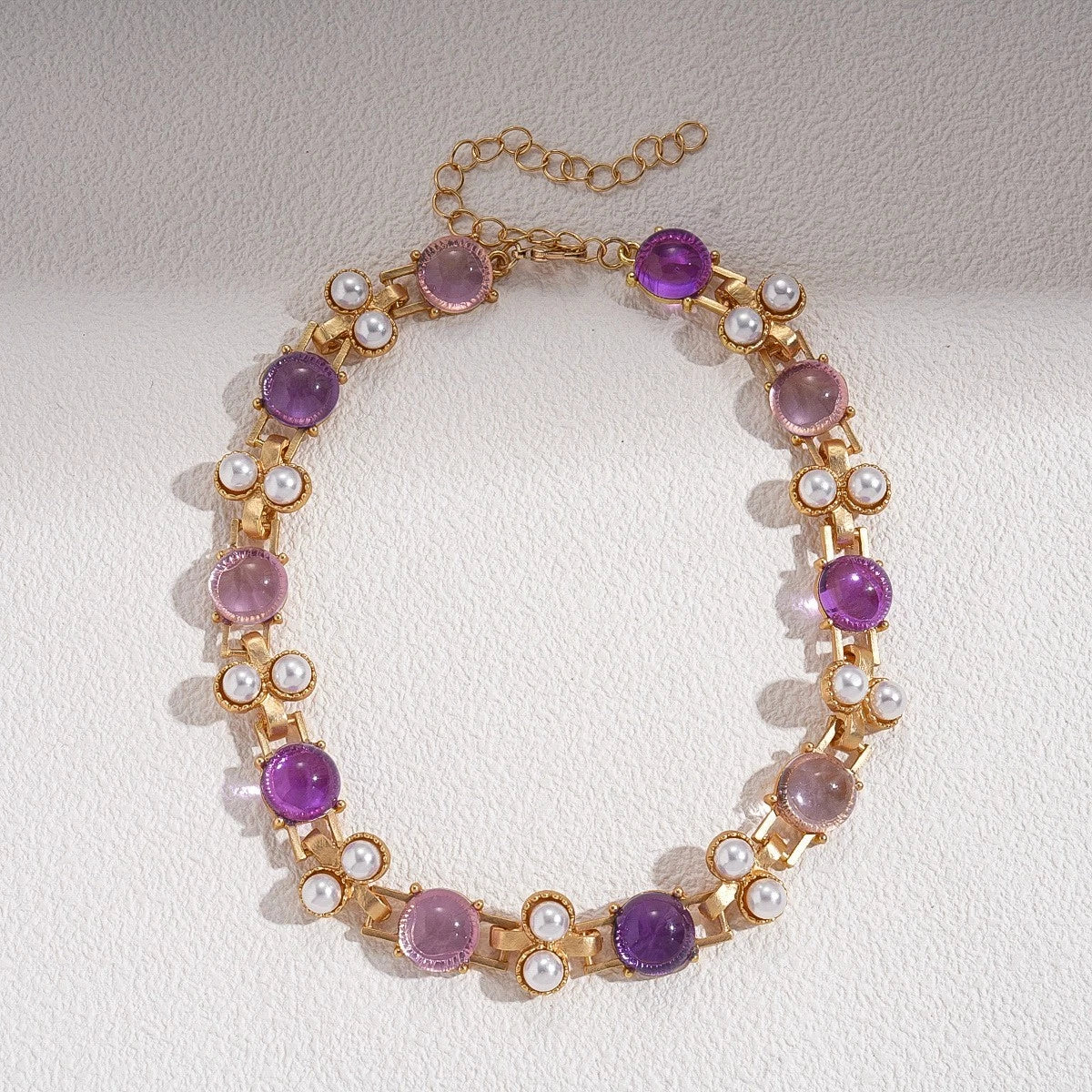 Vintage- und Hofstil-Set aus Perlen und violettem Harz, 2 Teile