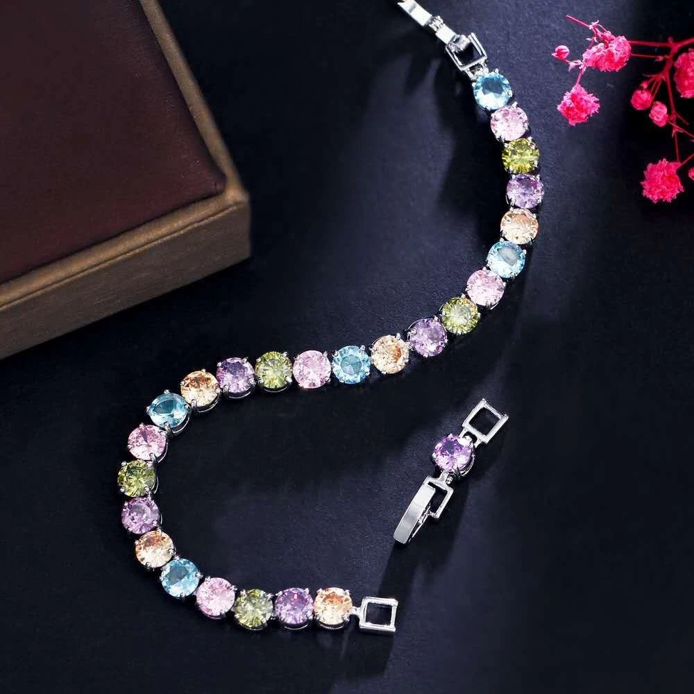 Armband mit AAA-Zirkonia – hypoallergenes versilbertes Material, 2 Farben