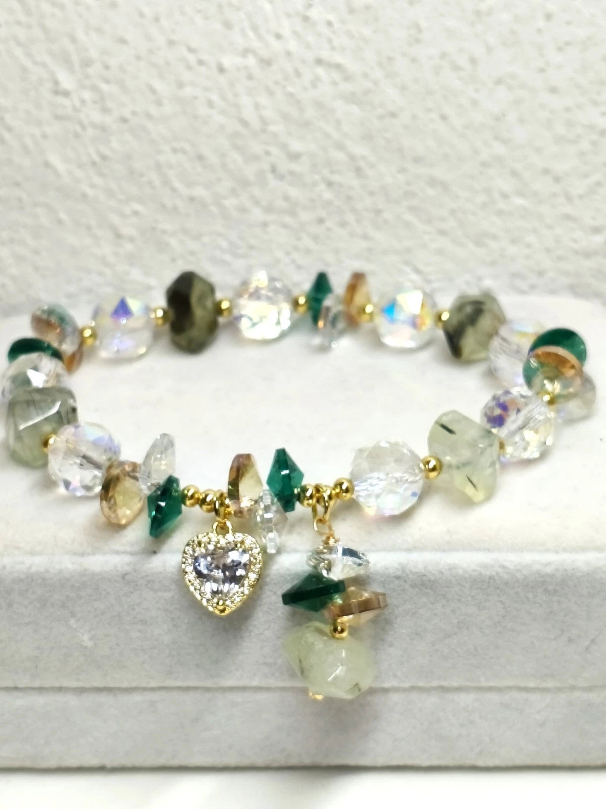 Handcrafted bracelet with natural stones, sweet style, rose quartz and crystals