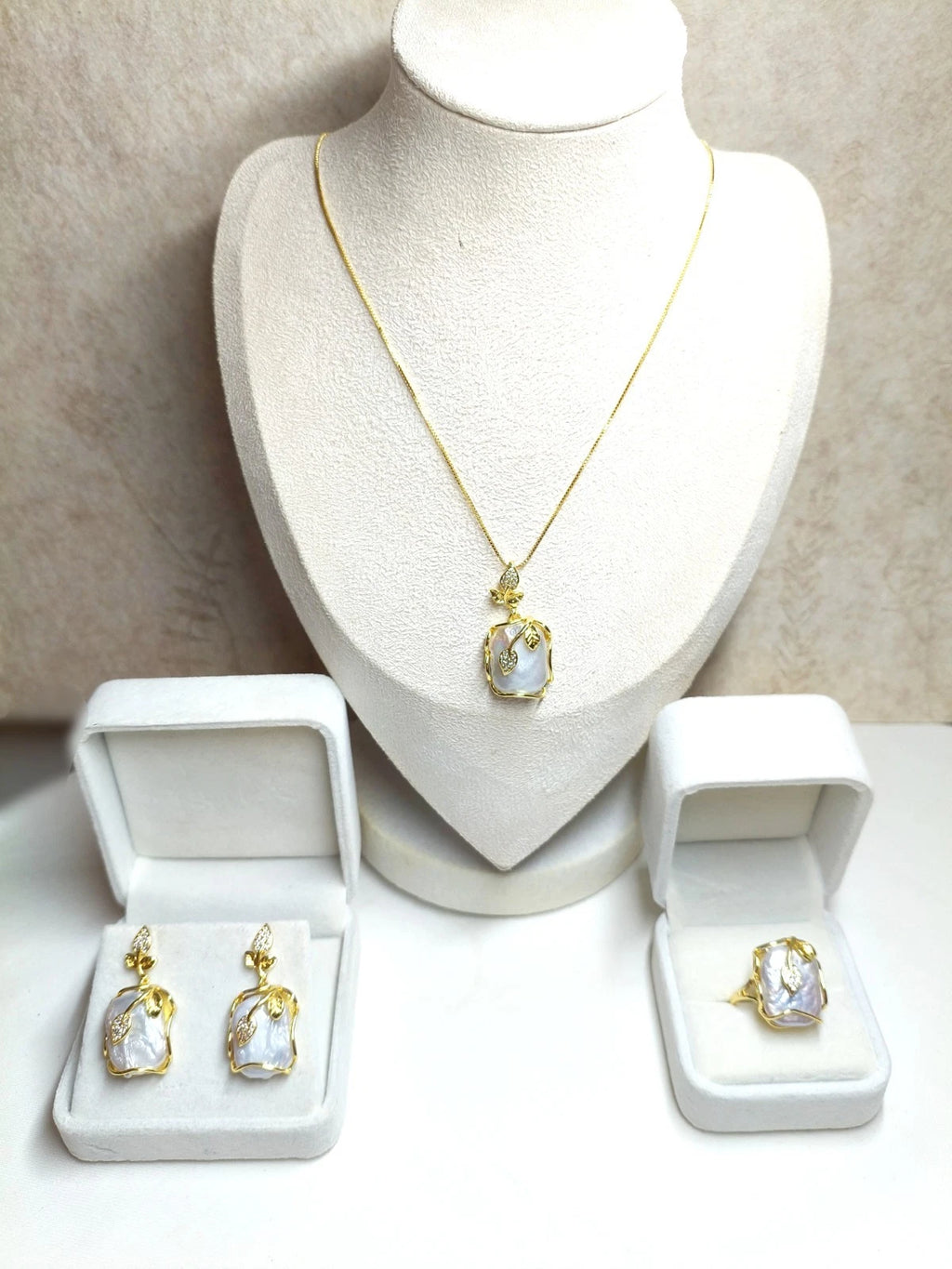 3-Piece Natural Baroque Pearl Jewelry Set, 18K Gold Plated, French Style