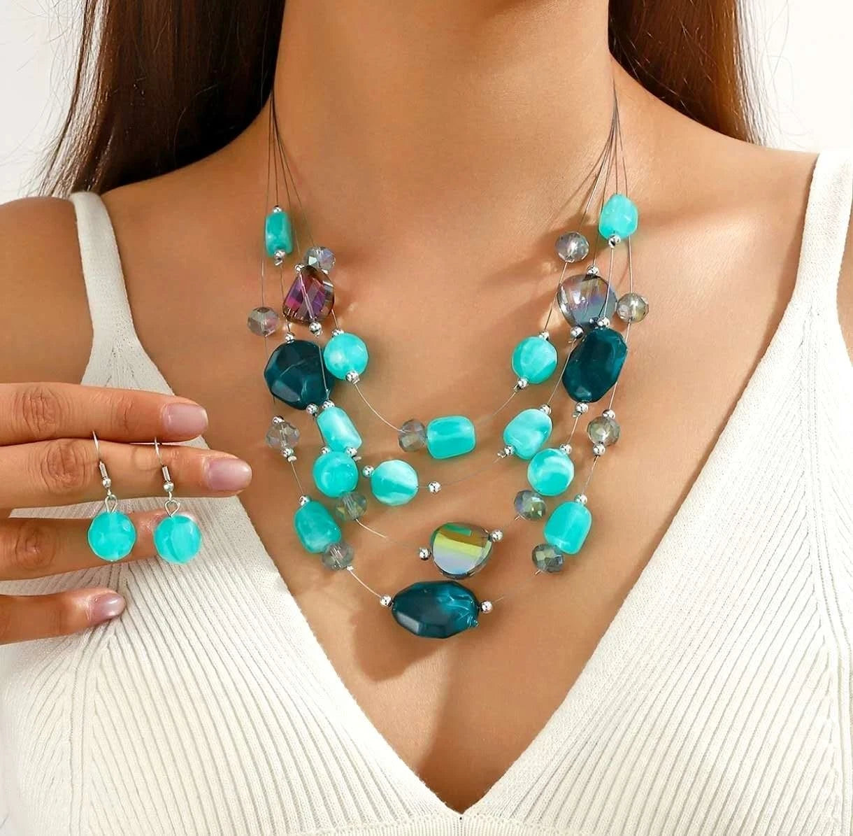 Fashion Set aus mehrschichtigen Kristallen und gefärbtem Glas mit Quasten, 2-teilig