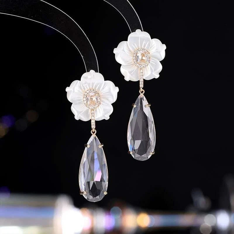Shell, zirconia, and crystal flower and drop earrings (silver needle)