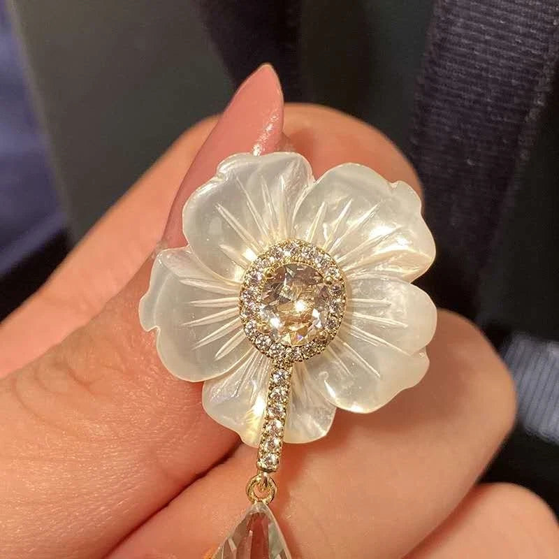 Shell, zirconia, and crystal flower and drop earrings (silver needle)