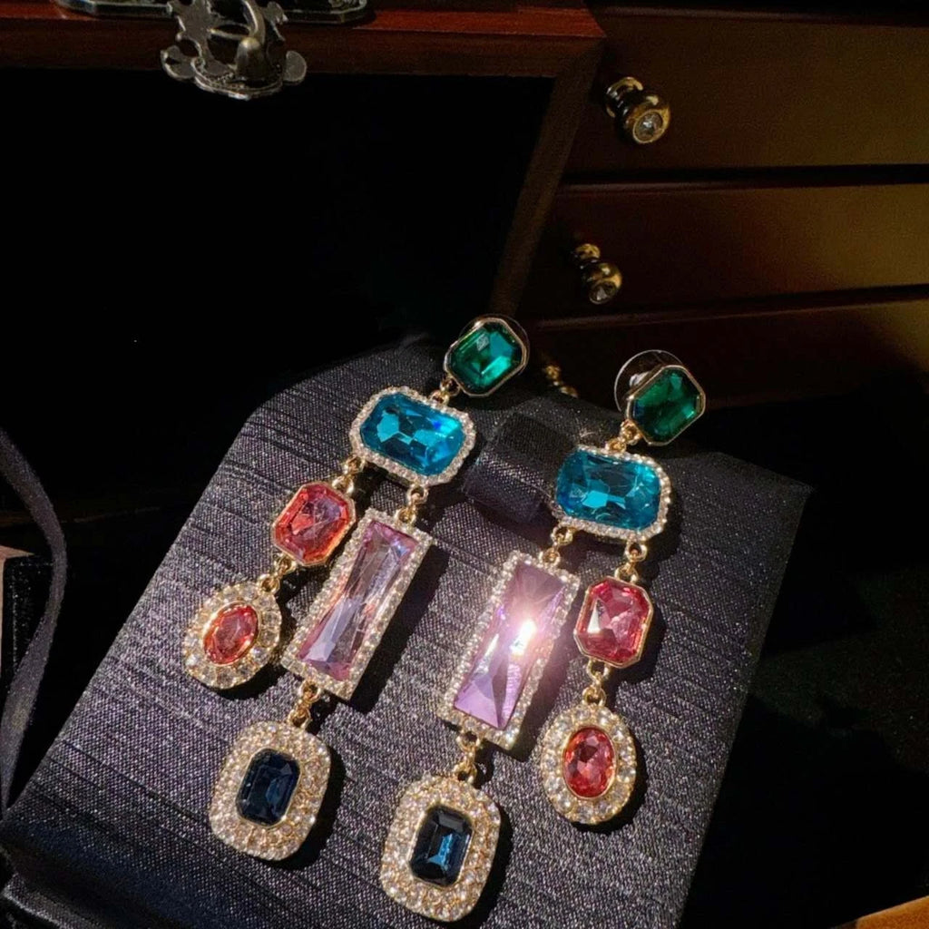 Orecchini lunghi pendenti multicolore in zircone cubico (ago d'argento)
