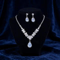 Fashion Set con fiori e gocce in zirconi e strass 2PEZZI