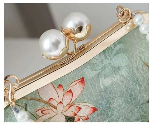 Bestickte handgefertigte Tasche mit Lotusblume