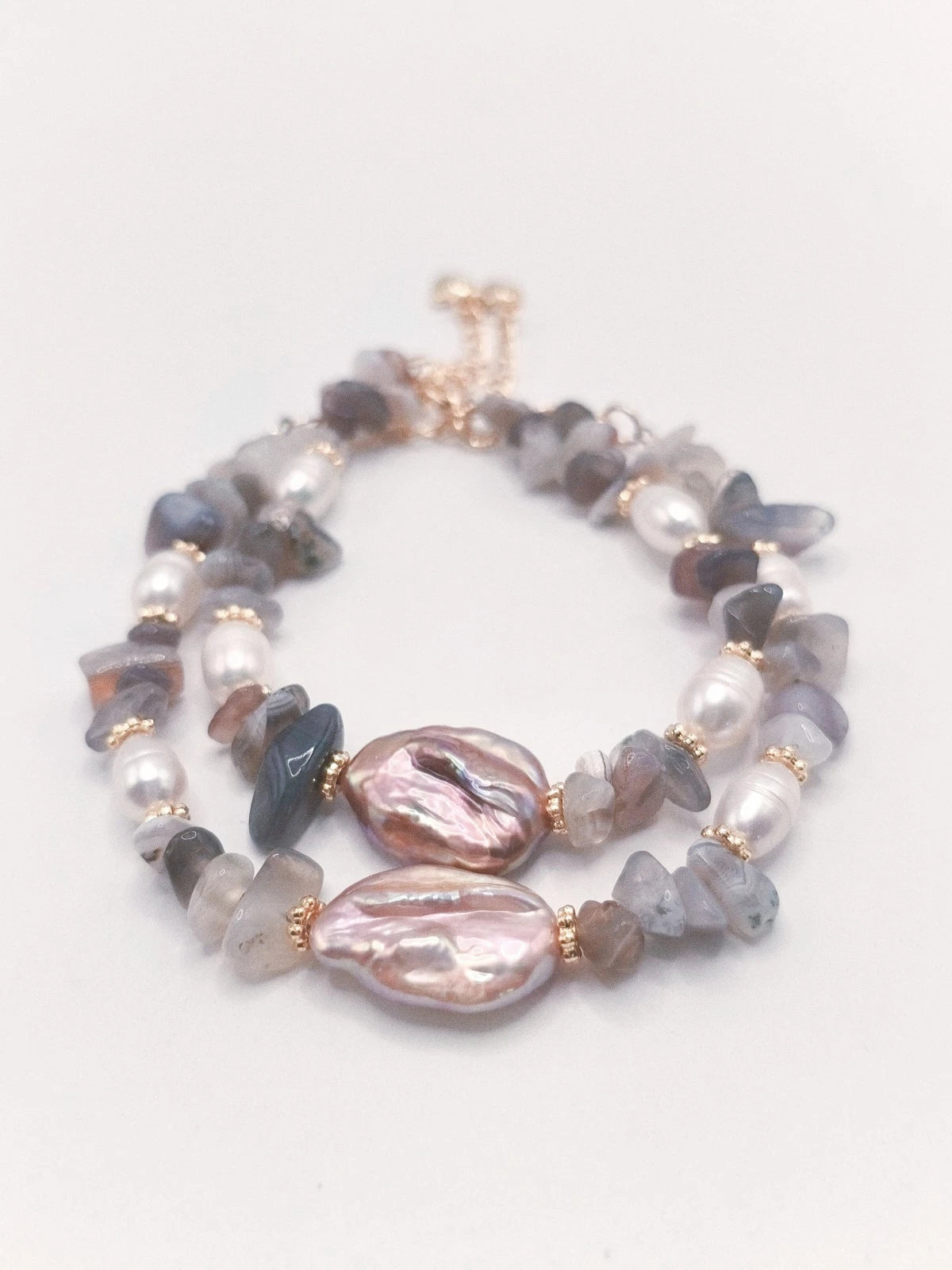 Bracciale di pietre naturali, perle d'acqua dolce  vere e perle barocche vere