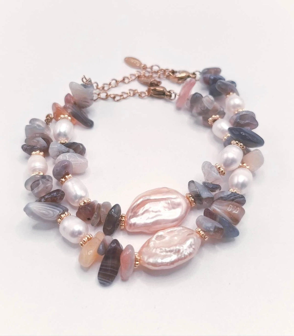 Bracciale di pietre naturali, perle d'acqua dolce  vere e perle barocche vere