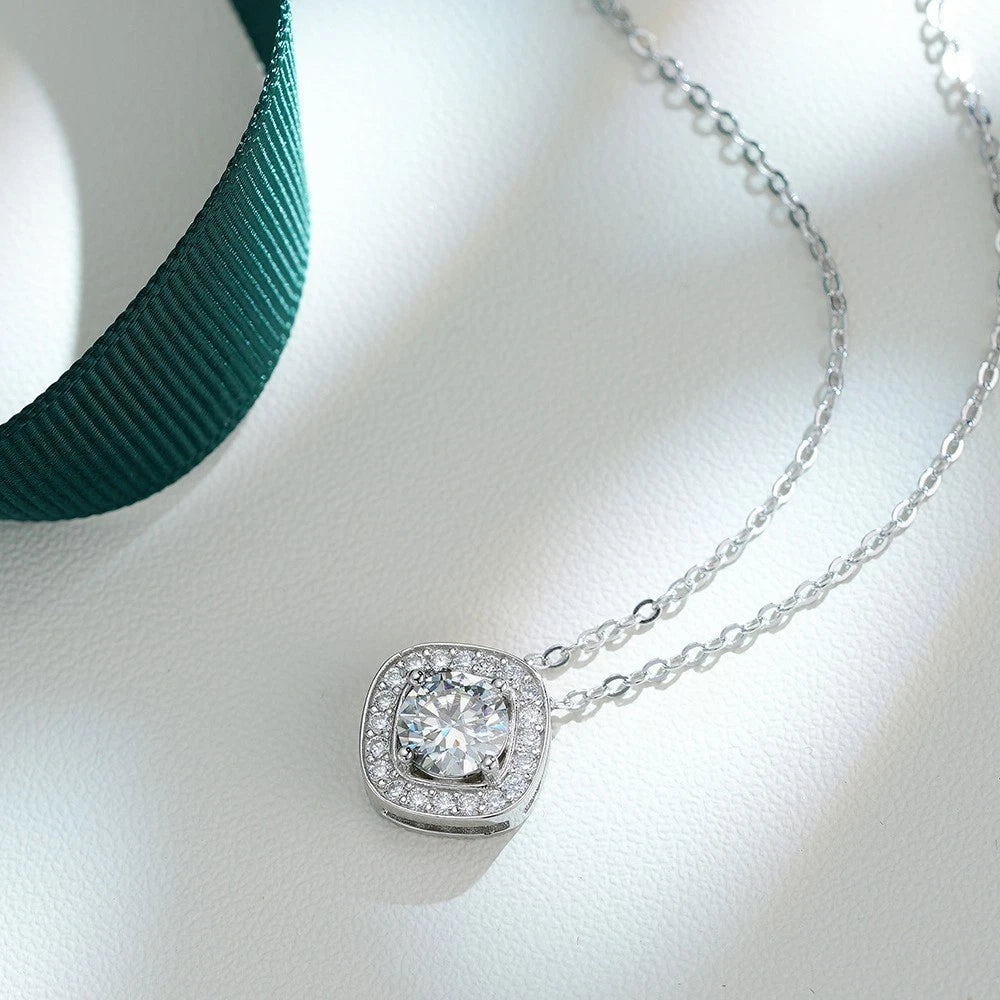 Collana in Argento 925 con Ciondolo a Zircone Taglio Cuscino, Ipoallergenica