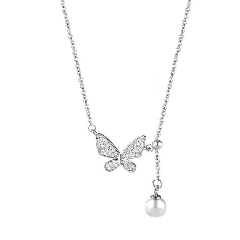Trendy collana in argento 925 con ciondolo farfalla e perla