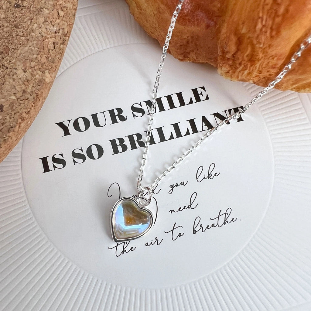 collana in argento S925 con ciondolo pietra opale a forma di cuore