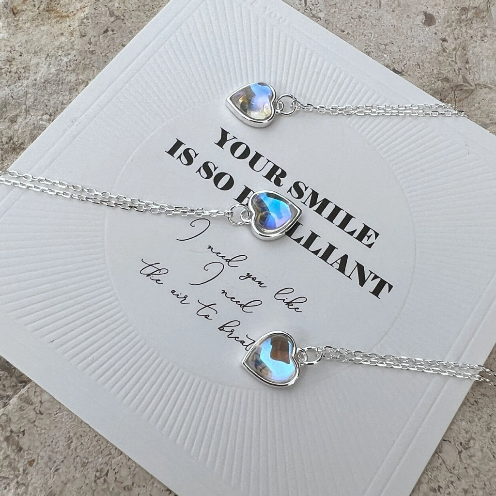 collana in argento S925 con ciondolo pietra opale a forma di cuore