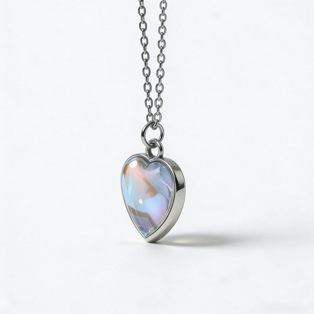 collana in argento S925 con ciondolo pietra opale a forma di cuore