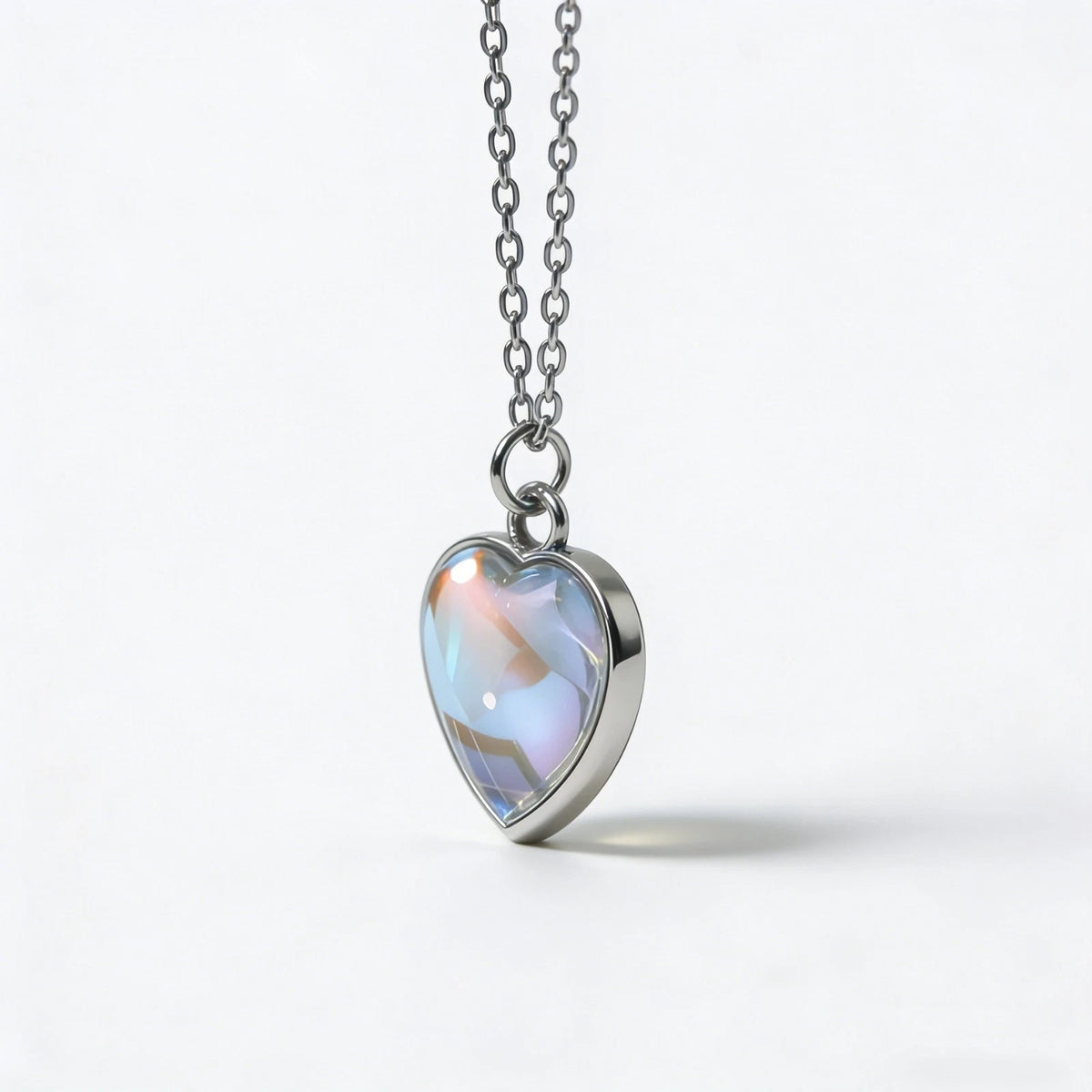 collana in argento S925 con ciondolo pietra opale a forma di cuore
