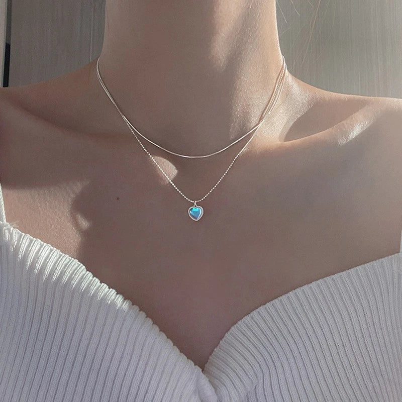 collana in argento S925 con ciondolo pietra opale a forma di cuore