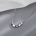 Trendy collana in argento 925 minimalistica con piccoli cubi lisci