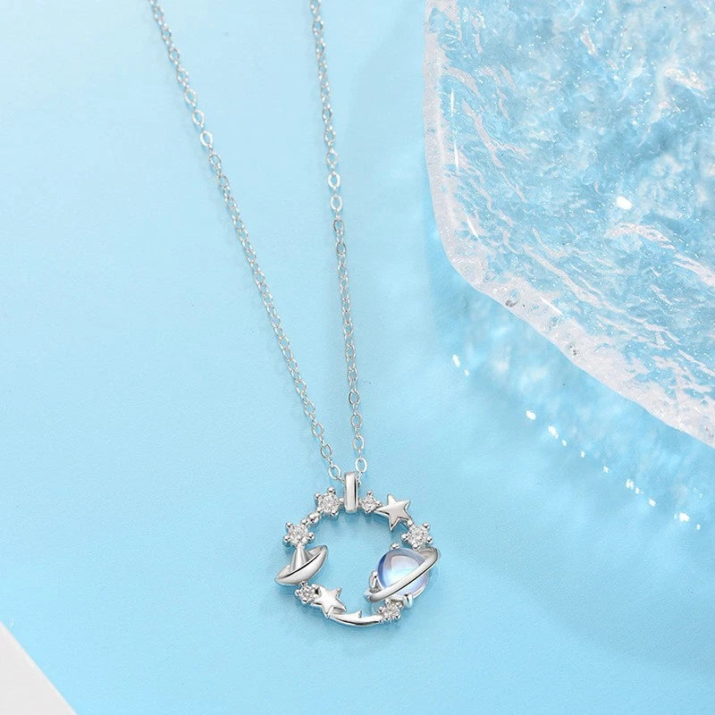 Collana in argento S925 con ciondolo cielo stellato in opale, tema spaziale