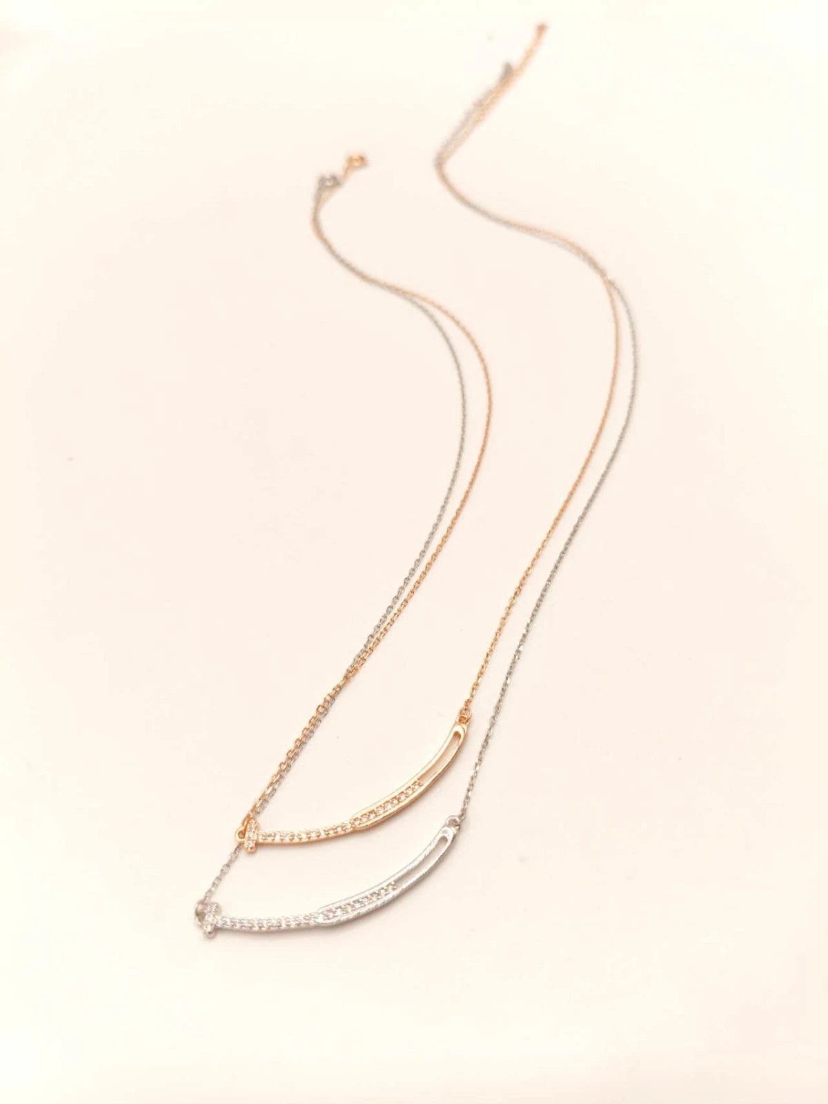 Collana clavicolare minimalista in argento sterling 925