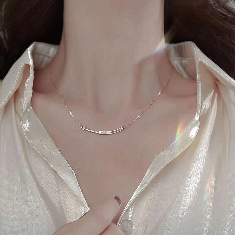 Collana clavicolare minimalista in argento sterling 925