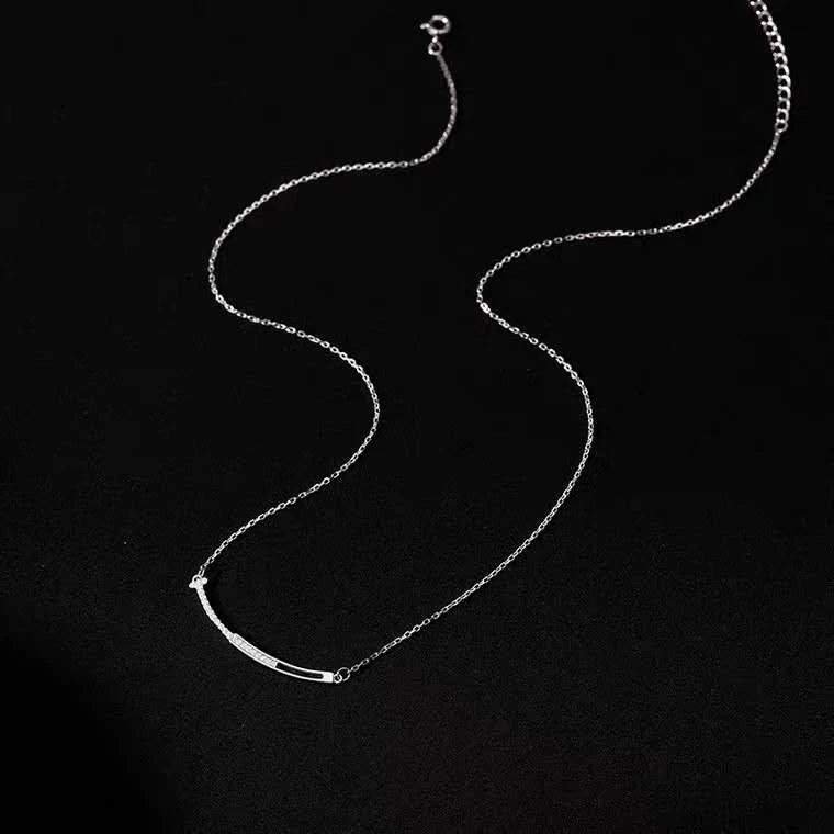 Collana clavicolare minimalista in argento sterling 925