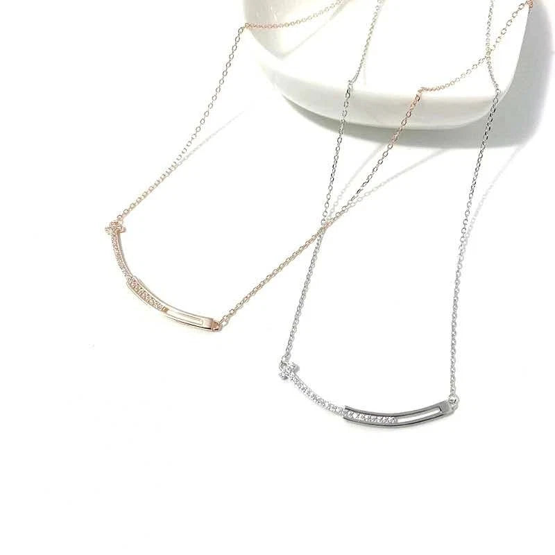 Collana clavicolare minimalista in argento sterling 925