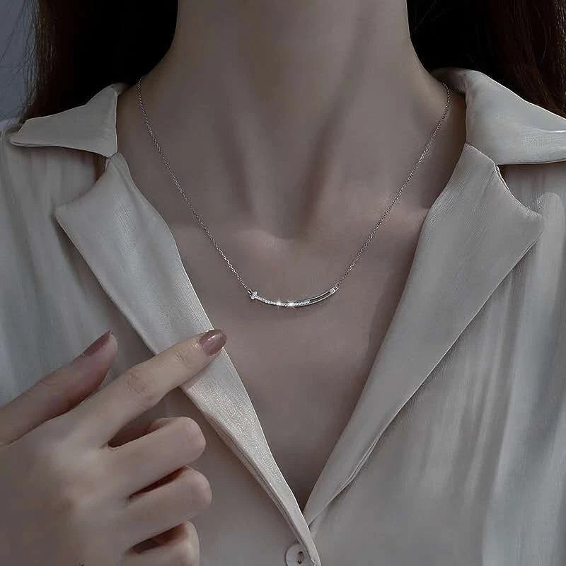 Collana clavicolare minimalista in argento sterling 925