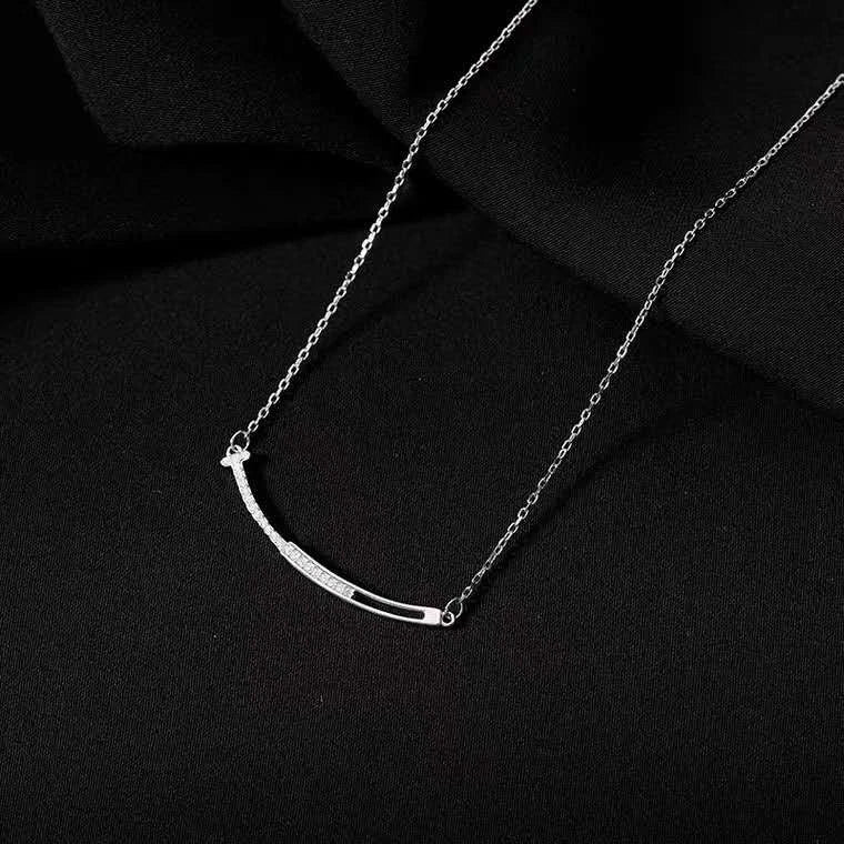 Collana clavicolare minimalista in argento sterling 925