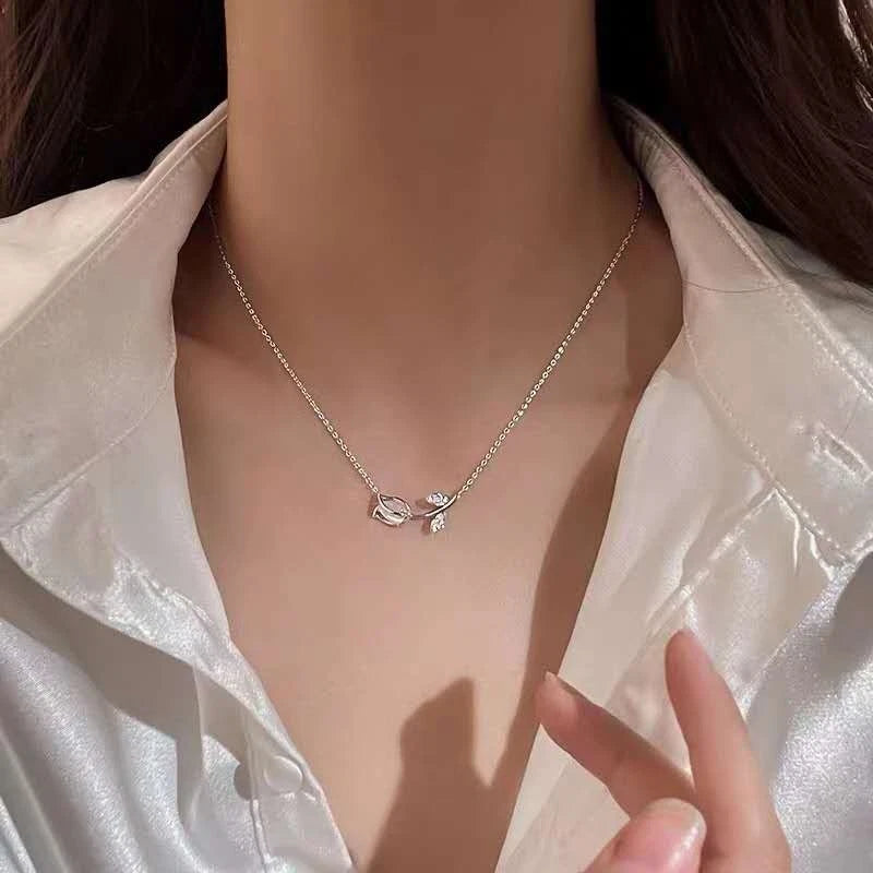 Collana Argento 925 Pendente Tulipano Pietra di Luna Zirconi, Catena Regolabile