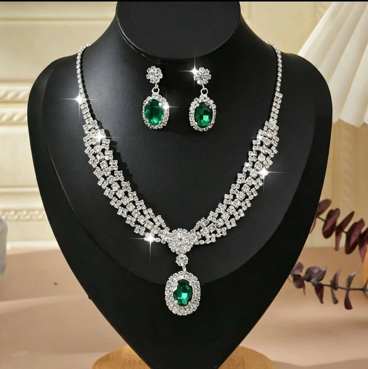 Set di gioielli di cristallo con pendente ovale in strass (2 pezzi)