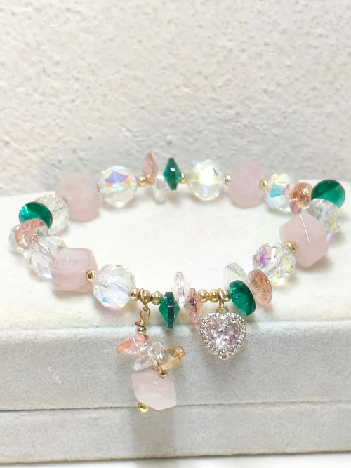 Bracciale artigianale con pietre naturali, stile dolce, quarzo rosa e cristalli