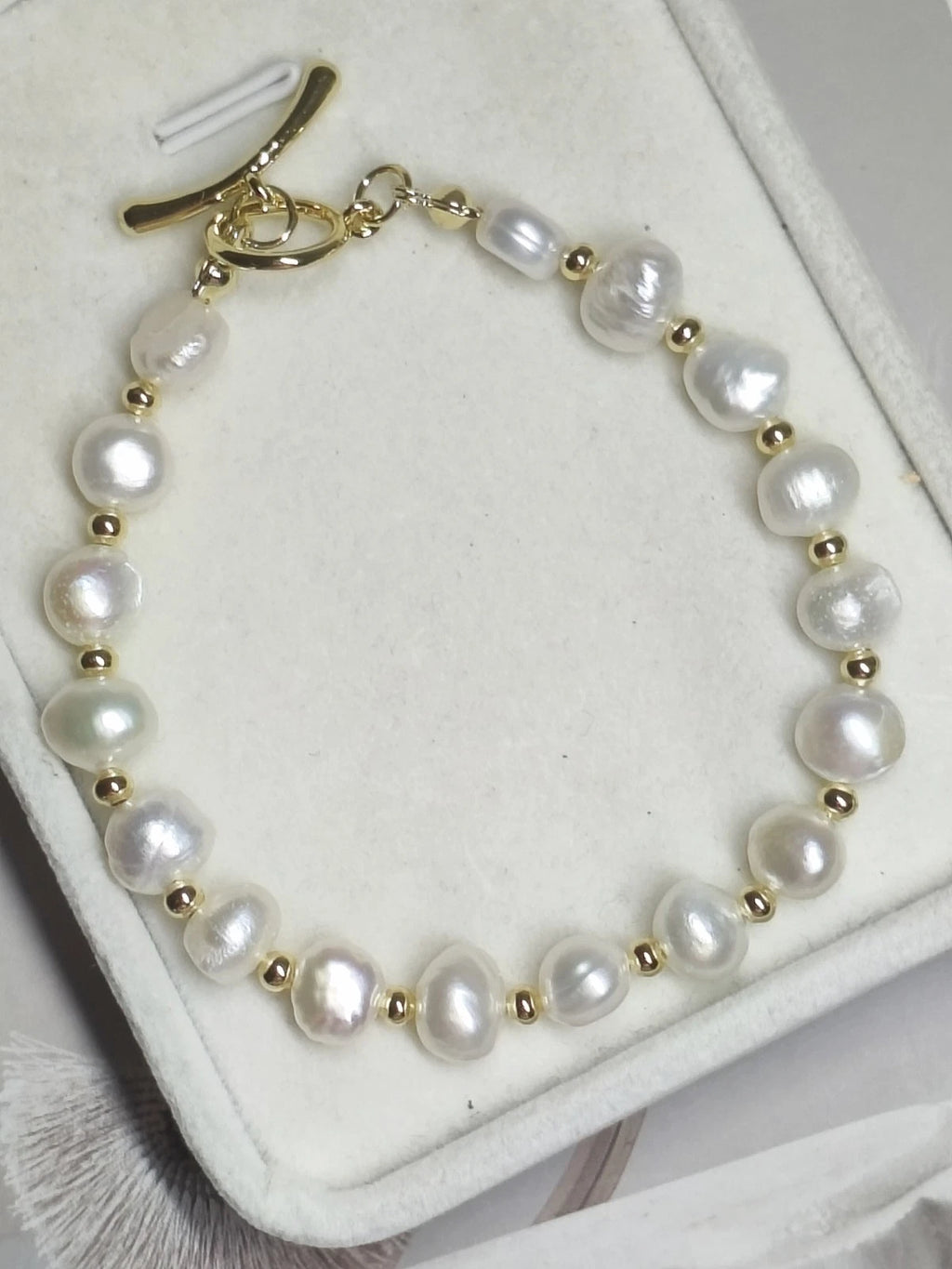 Armband mit natürlichen Barockperlen, exklusives und raffiniertes Design