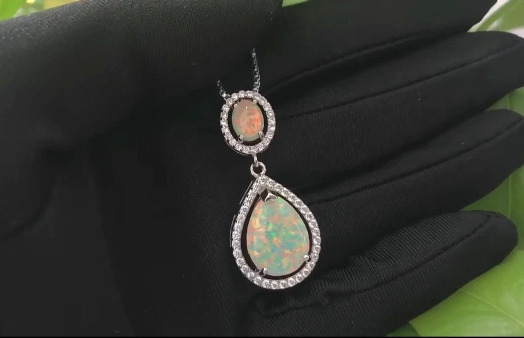 Necklace with two drop-shaped opals with 18K white gold plating