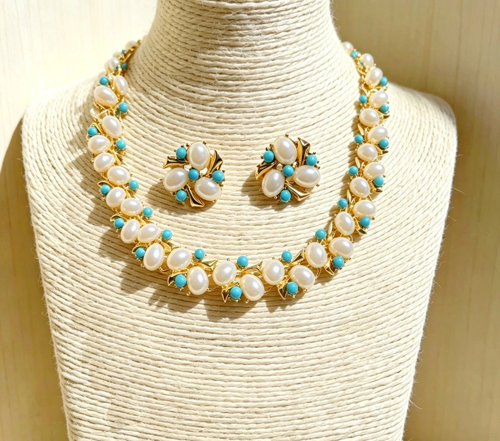 Completo Gioielli Vintage con Perle e Cristalli turchese, Stile Floreale