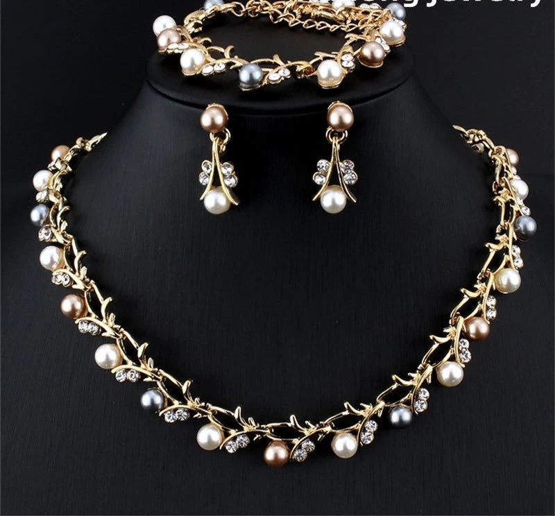 Completo Gioielli Foglie con Perle e Strass, Collana Bracciale Orecchini 3 PEZZI
