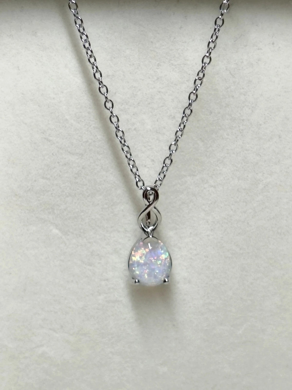 18K white gold plated necklace with teardrop opal