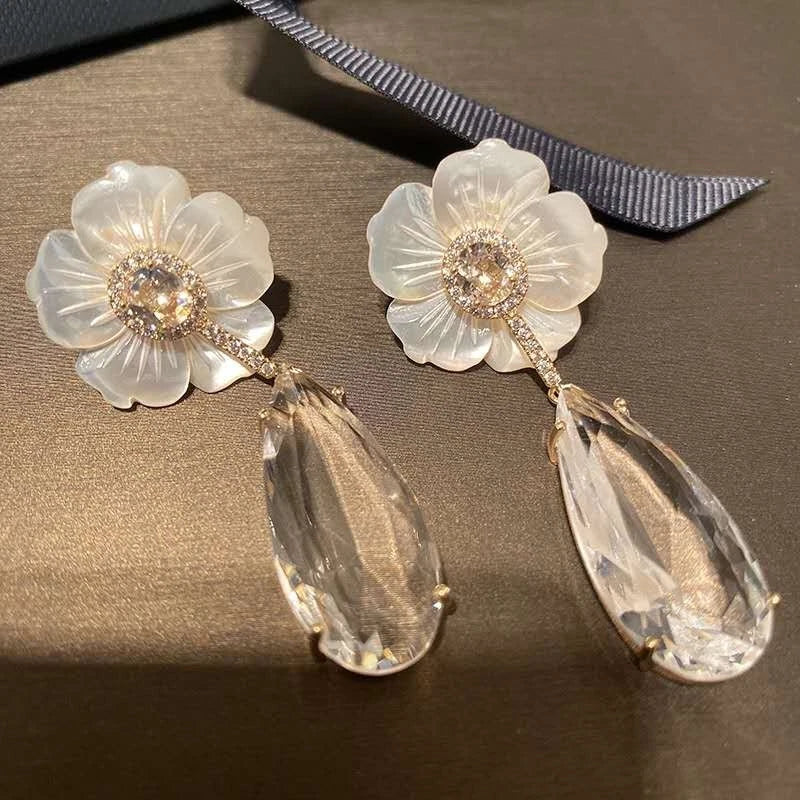 Shell, zirconia, and crystal flower and drop earrings (silver needle)